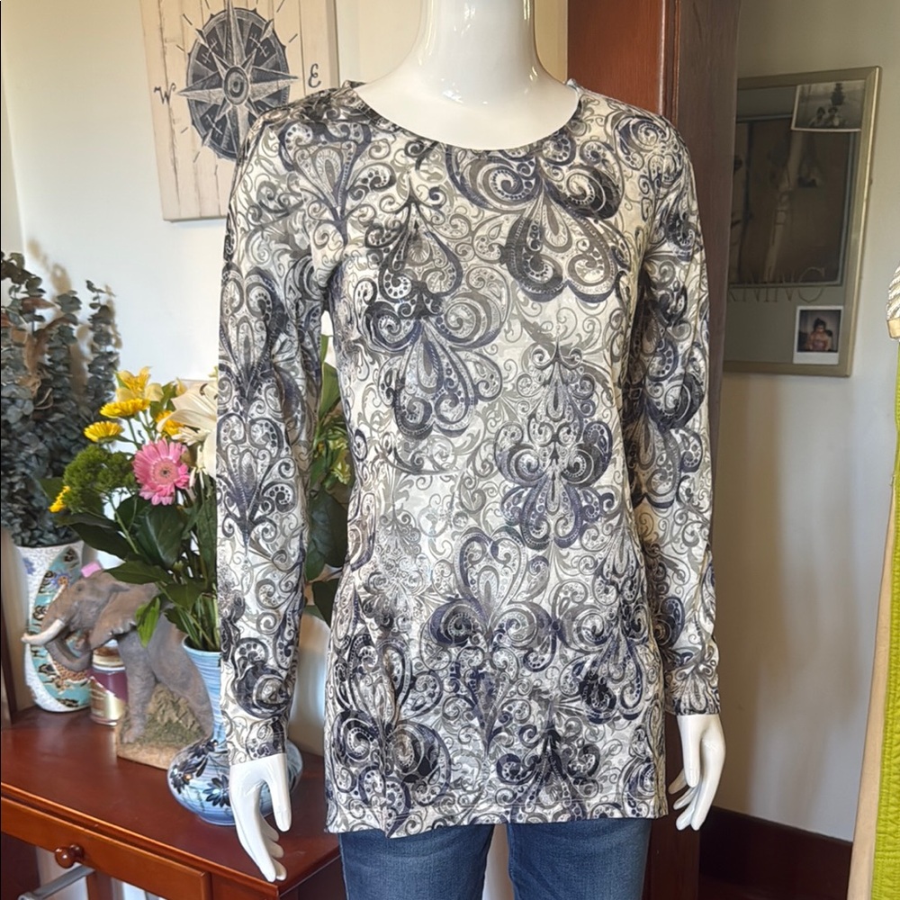 Elegant Paisley Long Sleeve Top